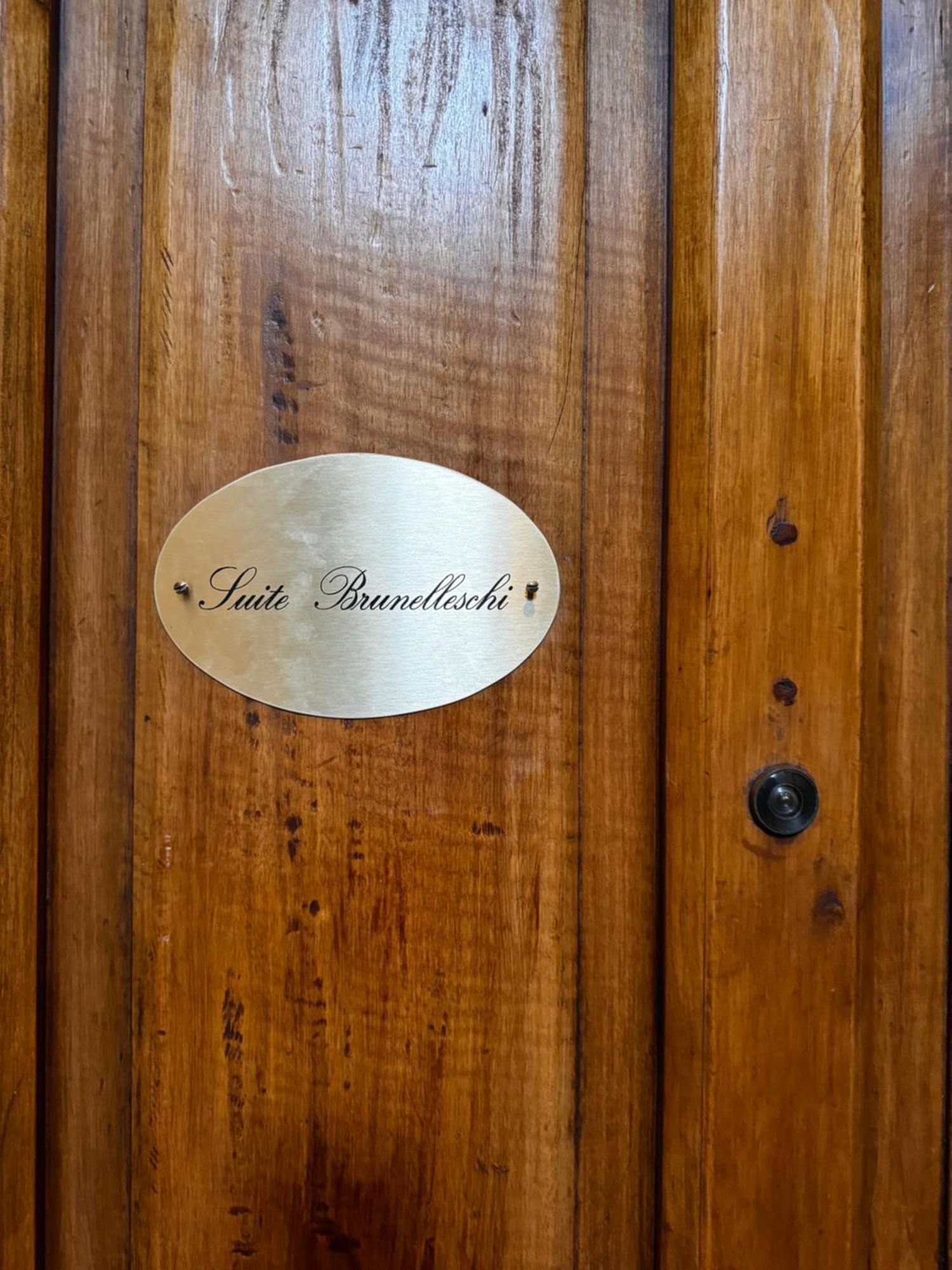 Suite Brunelleschi Florence - 14Th Century Suite Just 120 Steps From Cathedral - Intero Appartamento Esterno foto